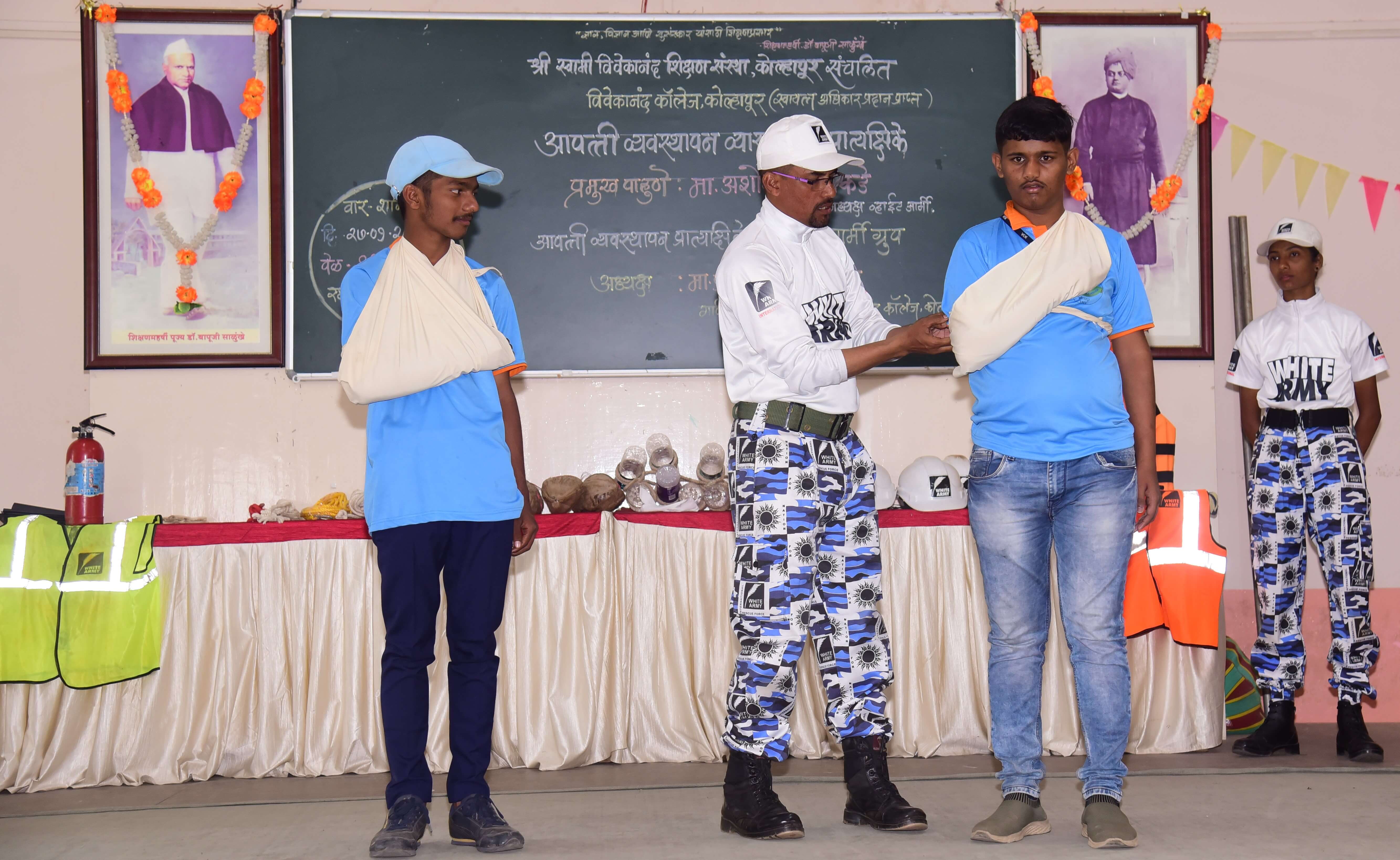 Presentation of disaster management lecture and demonstration on behalf of White Army at Vivekananda College